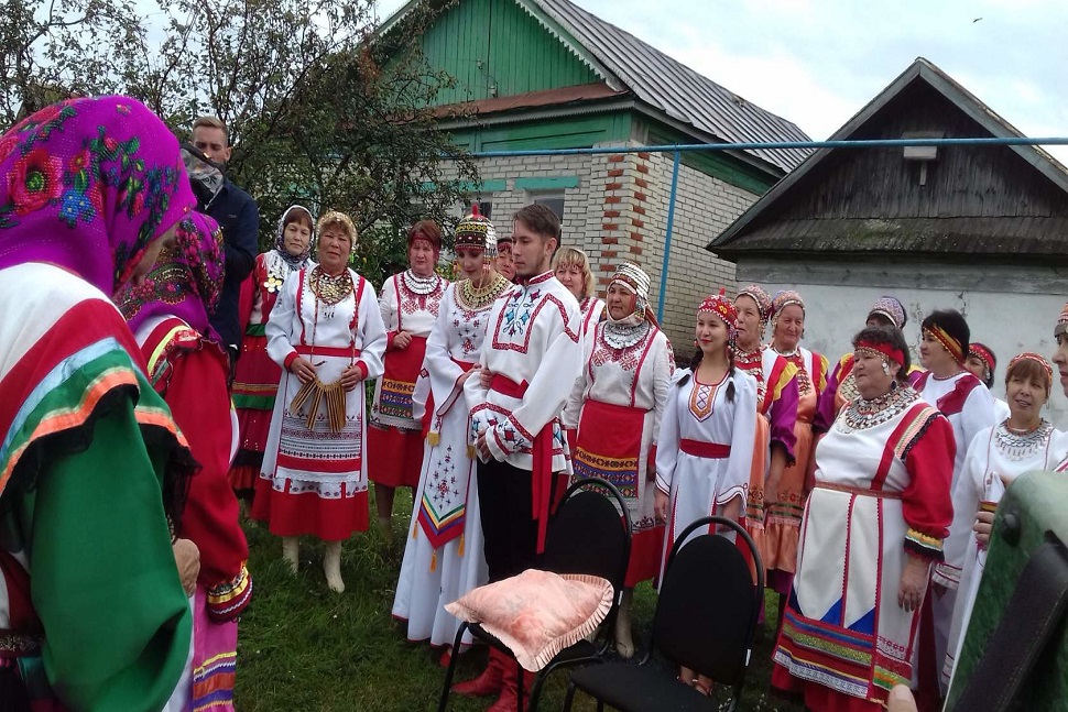 Село чувашской республики. Национальная Чувашская автономия Неверкинского района. Чувашская свадьба. Традиции Чувашии. Чувашская свадьба традиции.